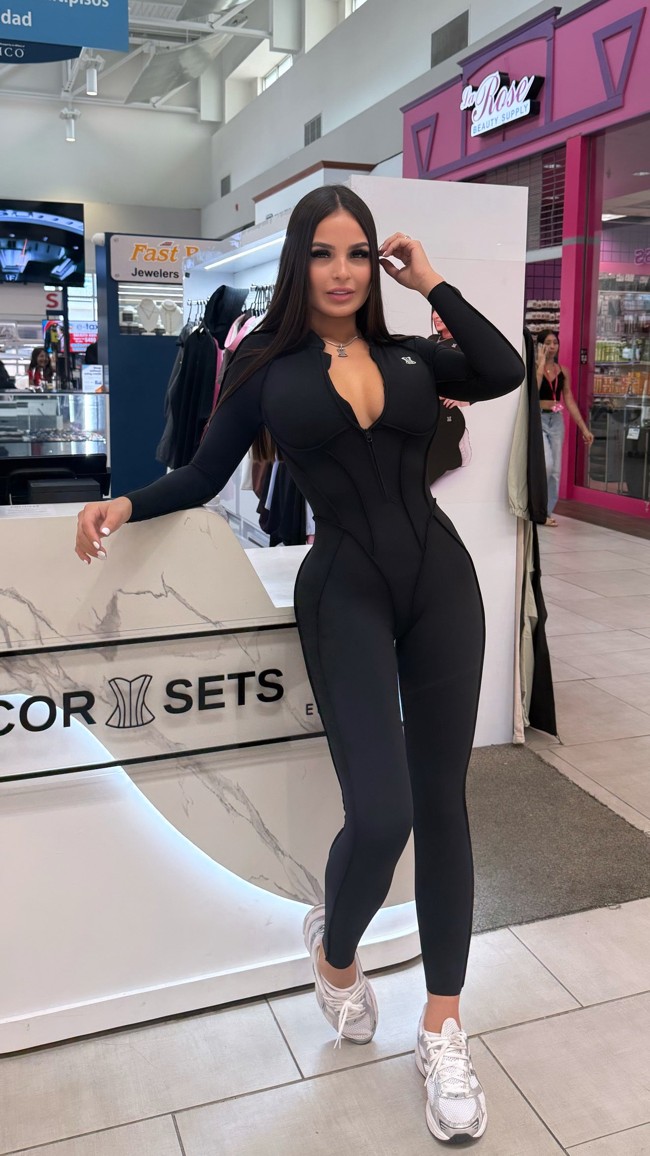 Jumpsuit negro manga larga