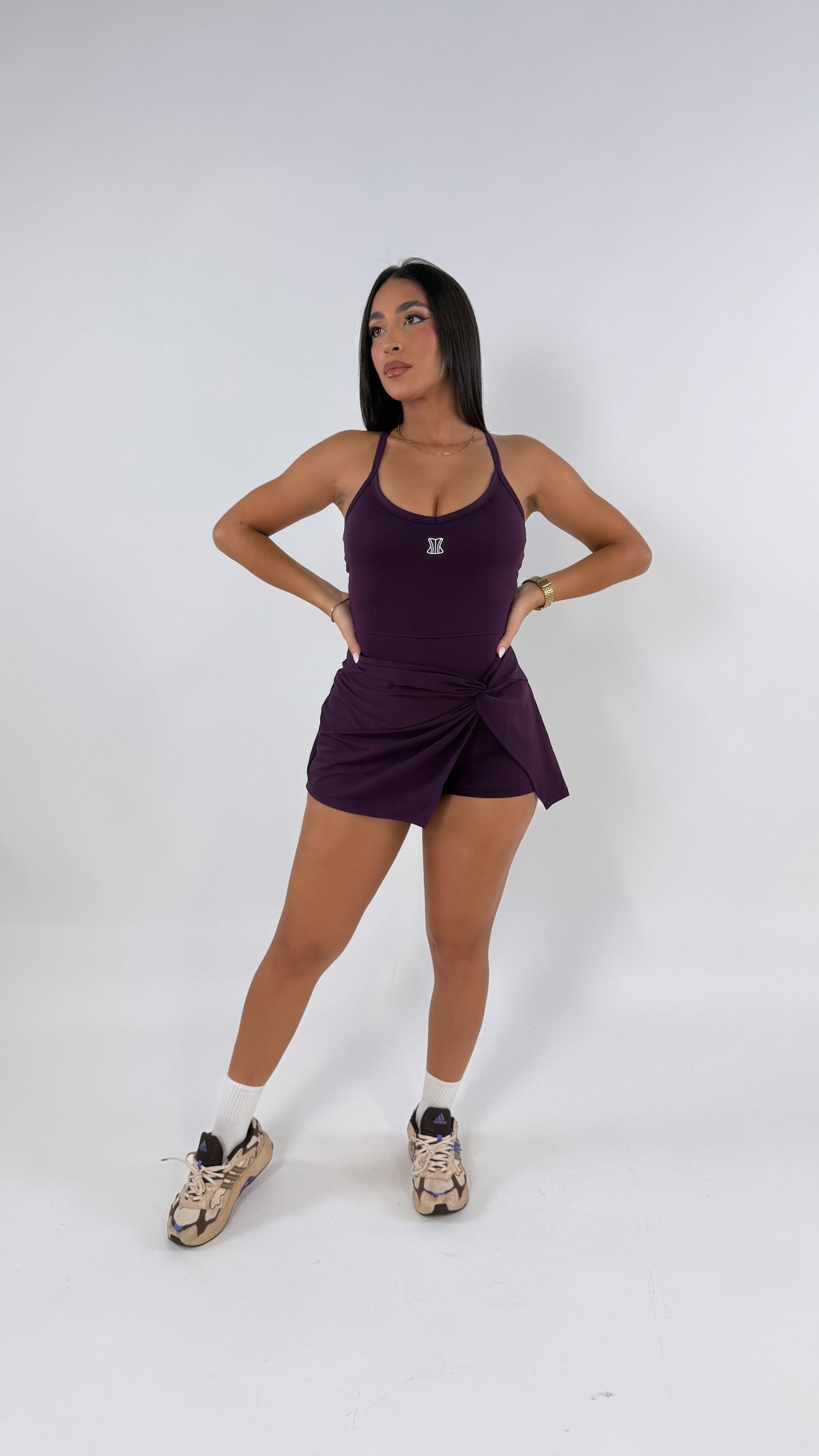 Traje violeta