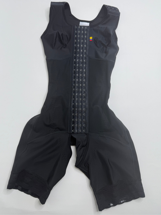 Faja moldeadora y postoperatoria con brasier