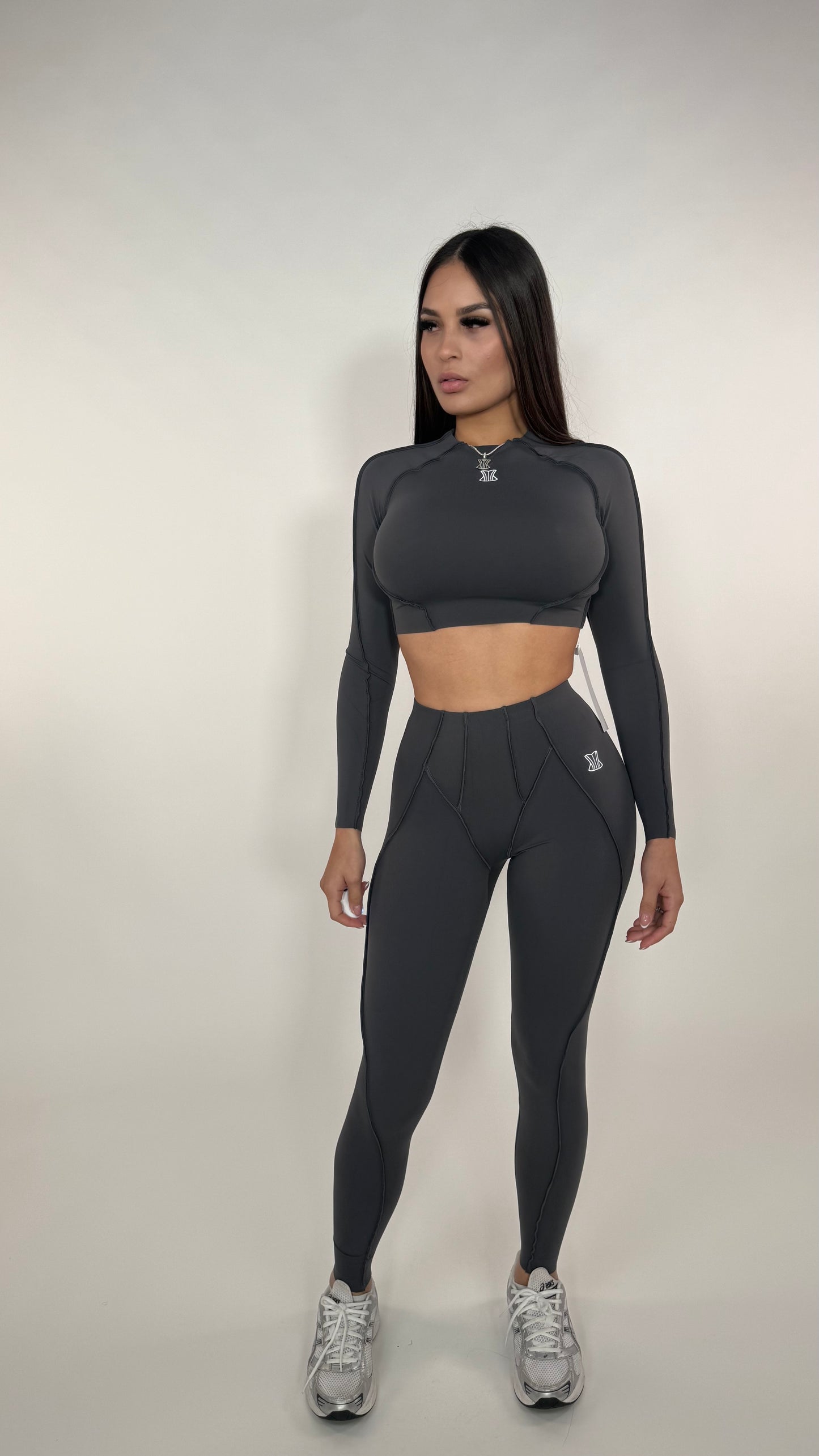 Set gris manga larga