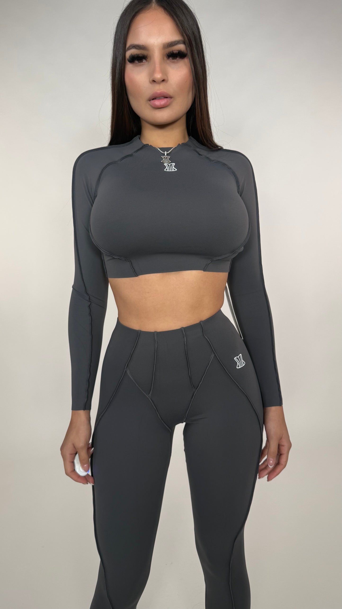 Set gris manga larga