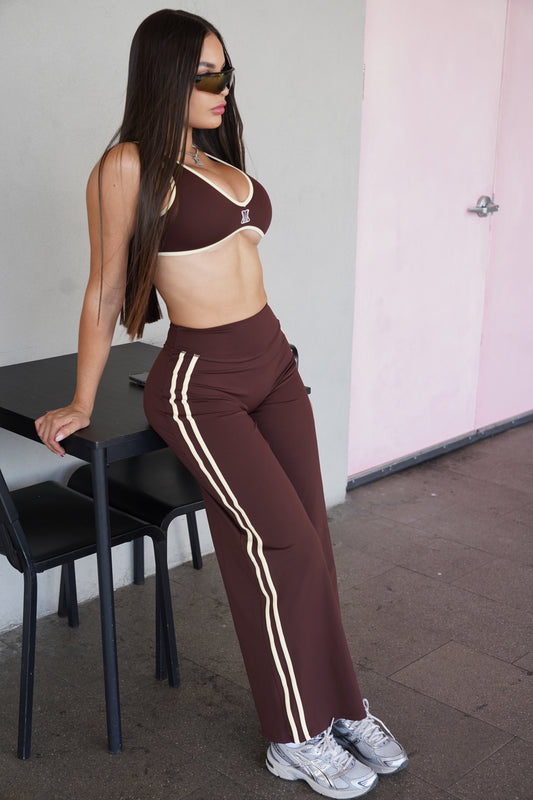 Set marrón