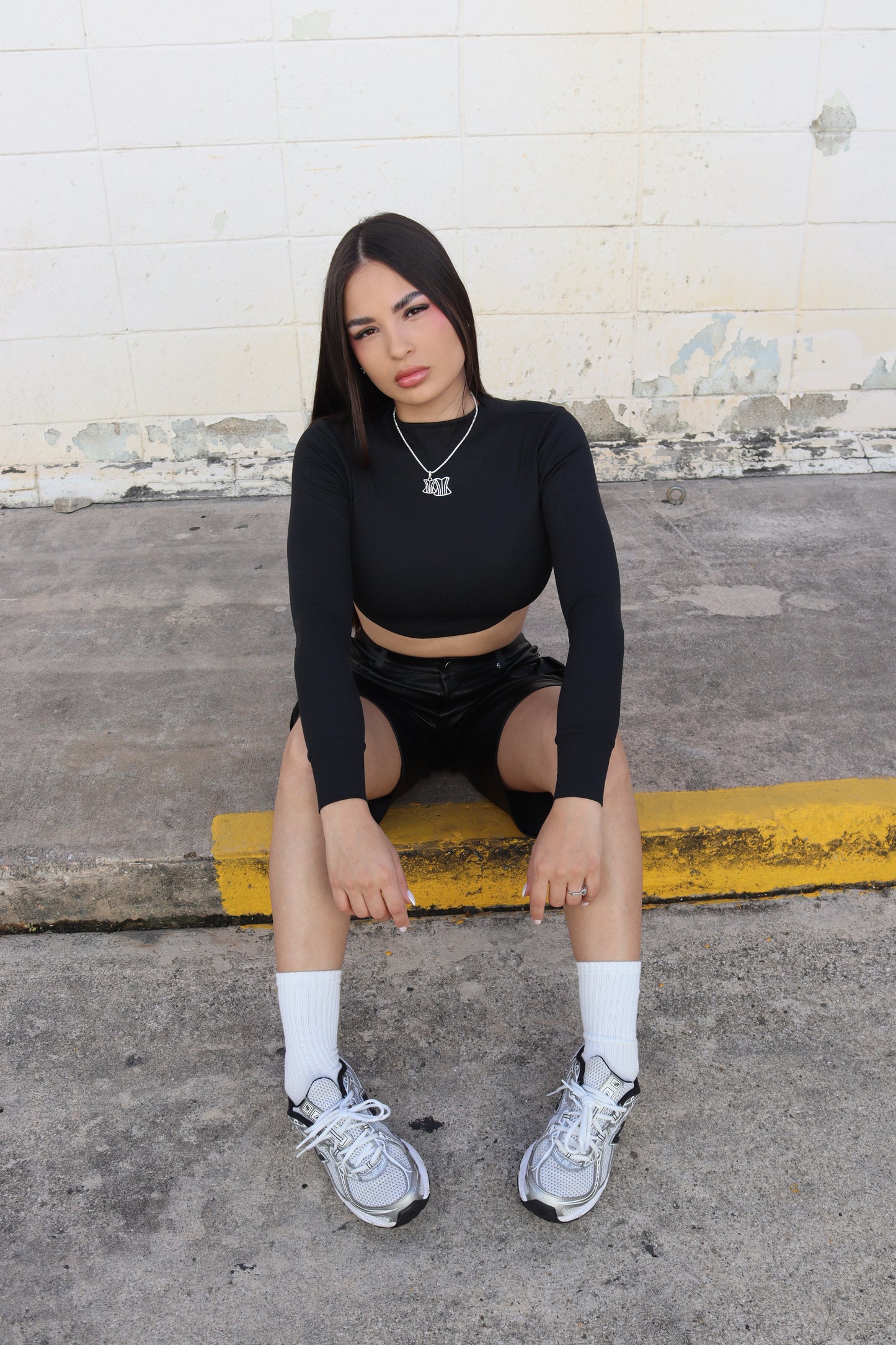 Top negro manga larga