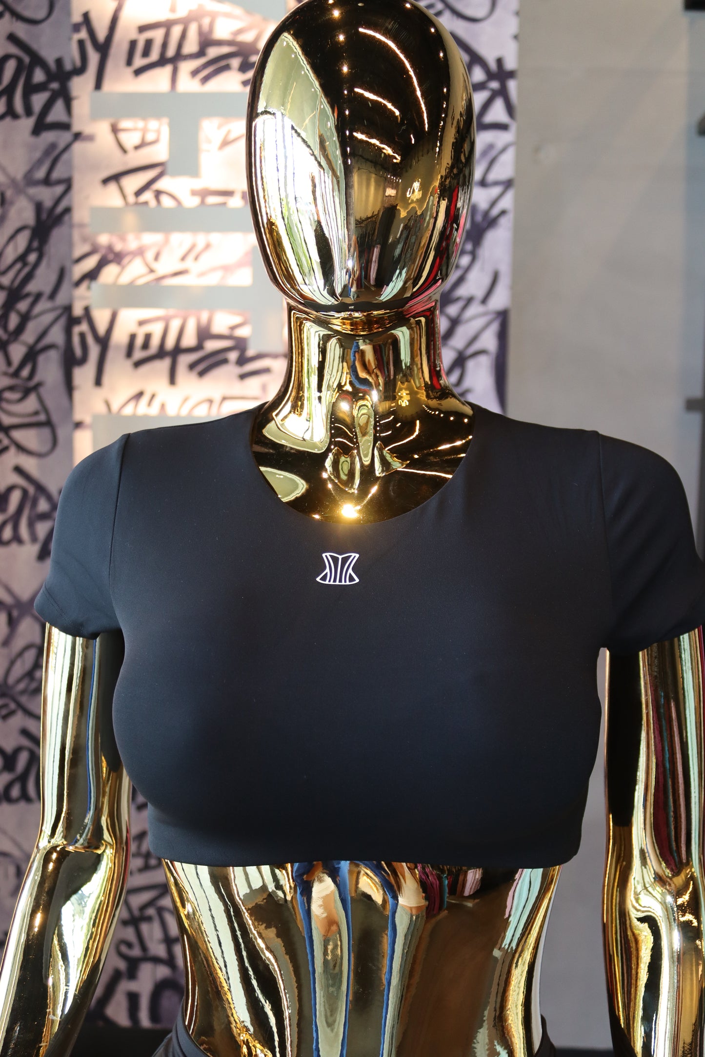 Basic top black