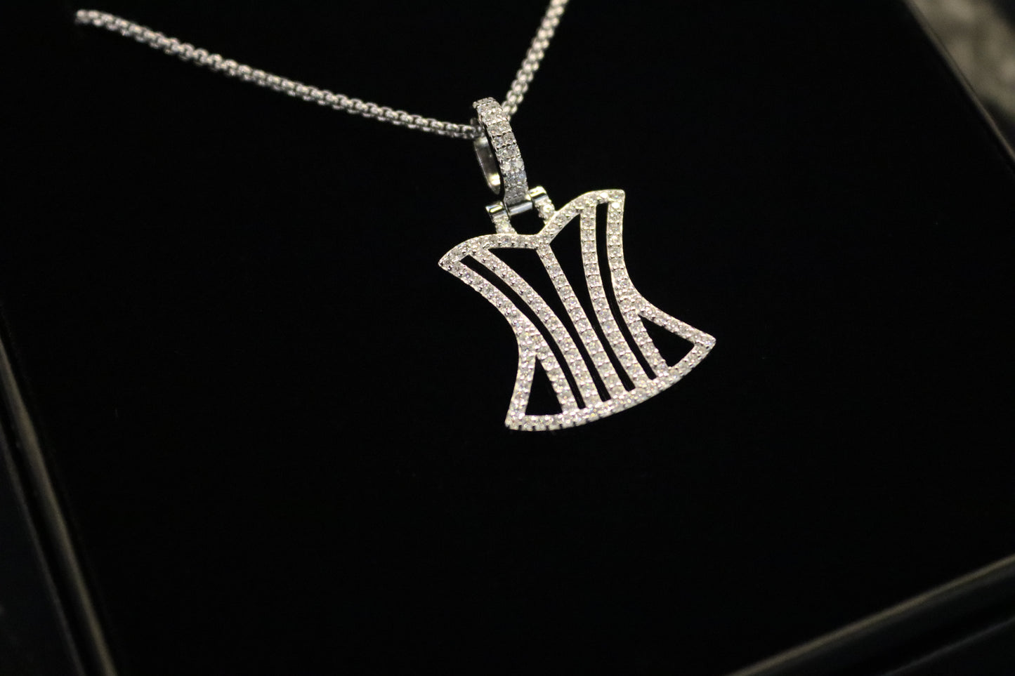 Corsets jewelry collection
