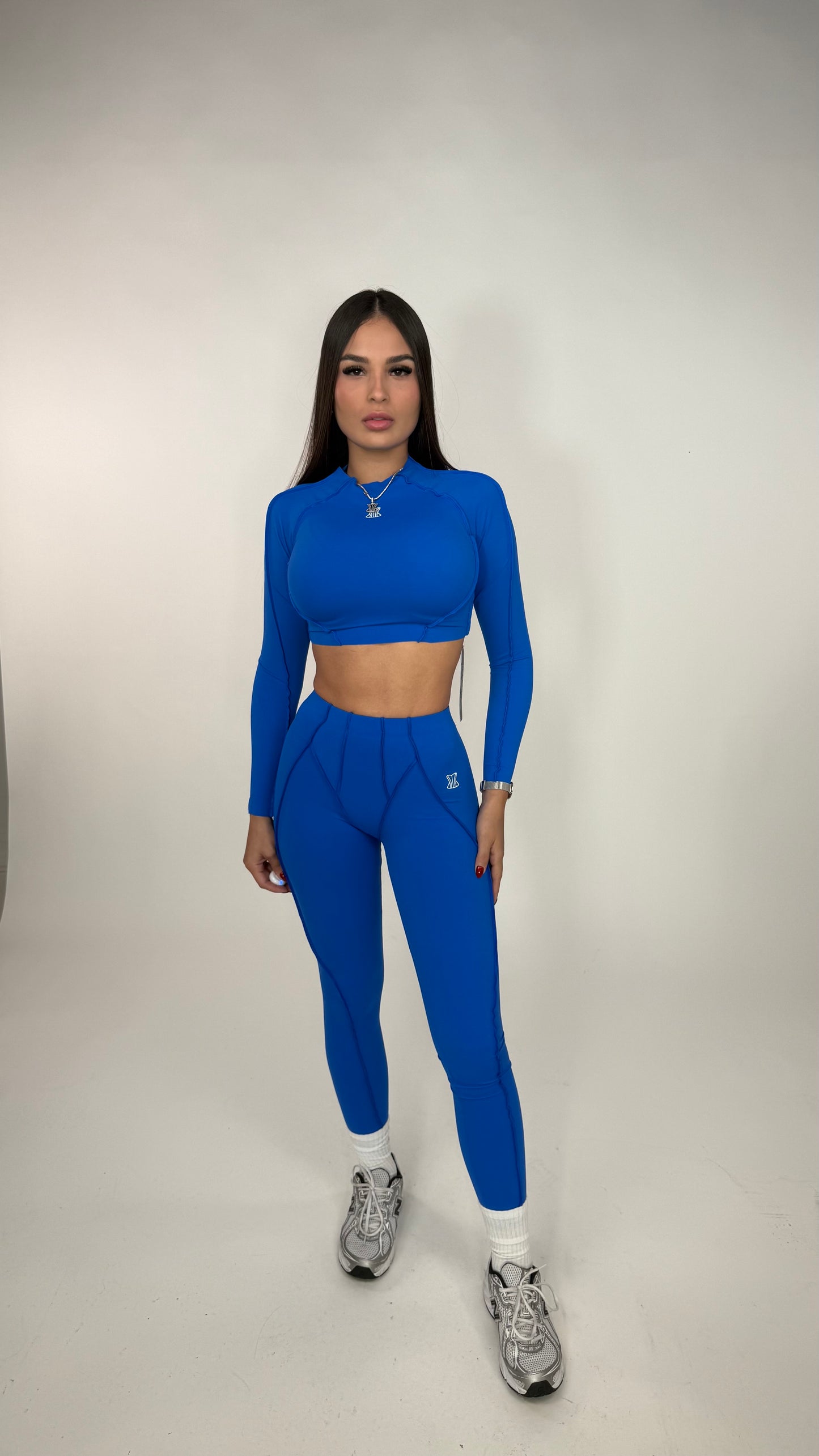 Set manga larga azul royal