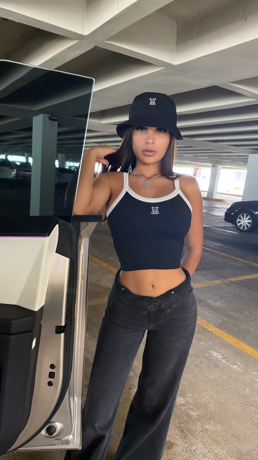 Top negro y blanco