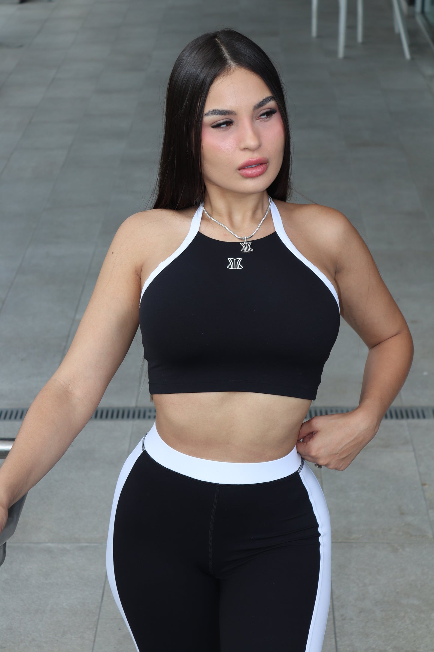 Set negro y blanco